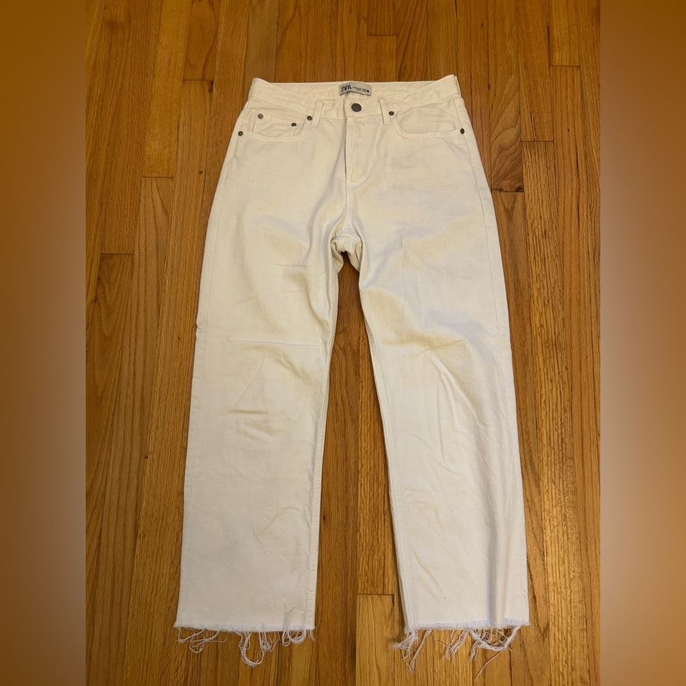 Zara Womens White Straight Jeans
